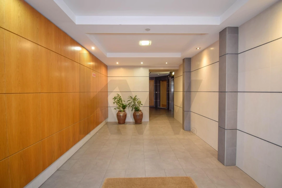 Apartamento T2 para Arrendamento em Águas Livres Foto 31