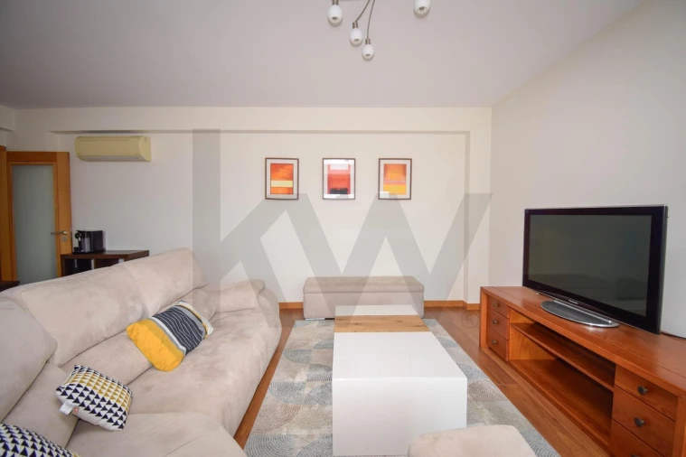 Apartamento T2 para Arrendamento em Águas Livres Foto 6