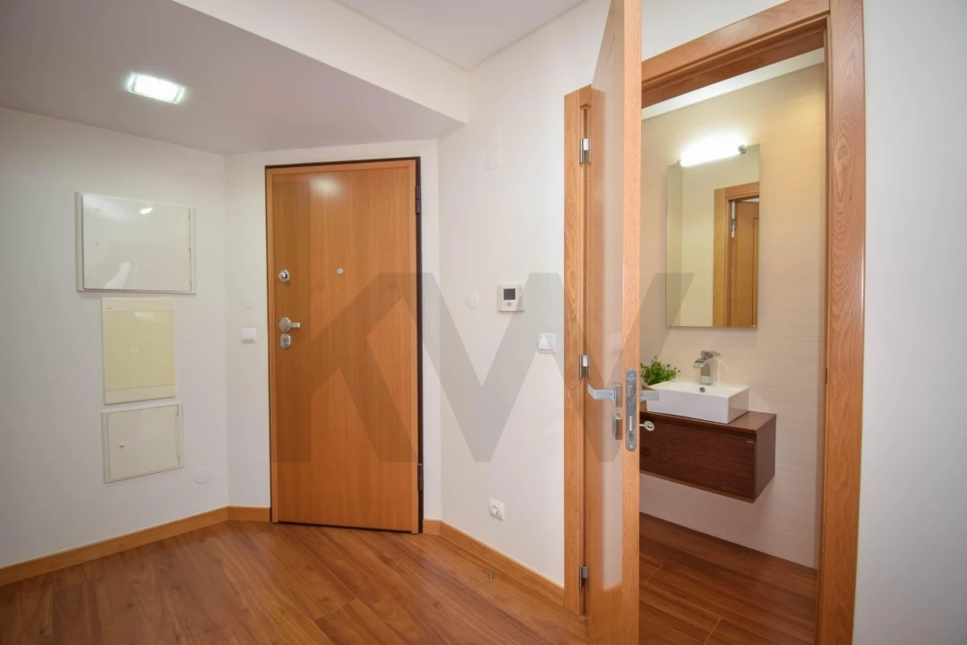 Apartamento T2 para Arrendamento em Águas Livres Foto 12