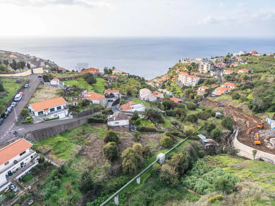 Terreno para Venda em Arco da Calheta Foto 25