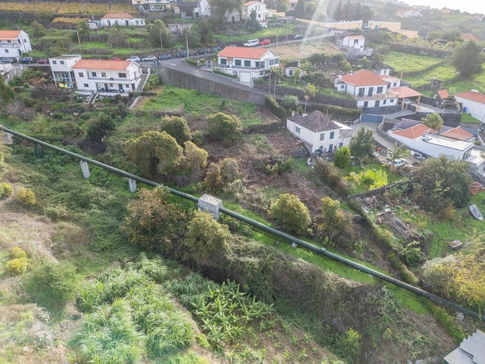 Terreno para Venda em Arco da Calheta Foto 6