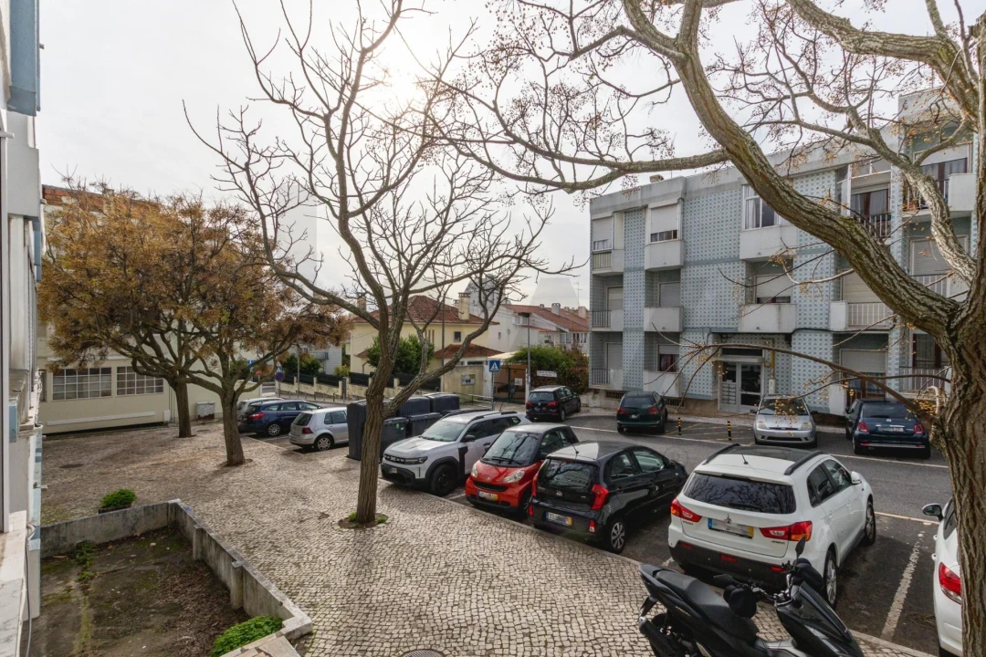 Apartamento T3 para Arrendamento em Algés, Linda-A-Velha e Cruz Quebrada-Dafundo Foto 32