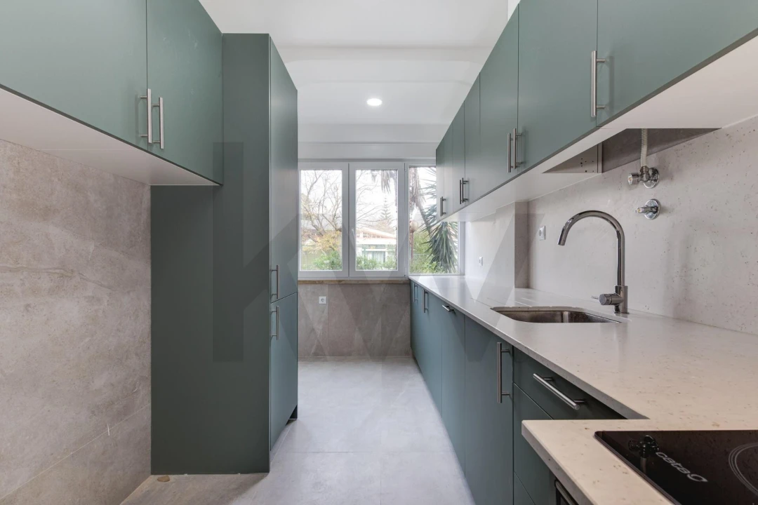 Apartamento T3 para Arrendamento em Algés, Linda-A-Velha e Cruz Quebrada-Dafundo Foto 26