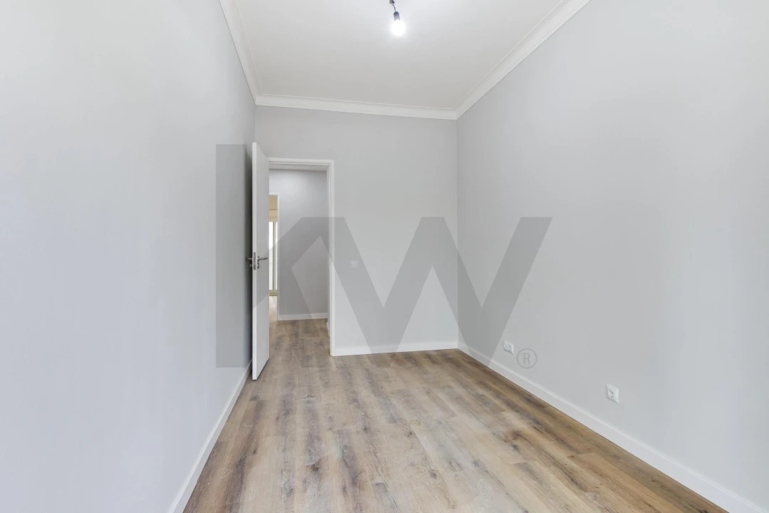 Apartamento T3 para Arrendamento em Algés, Linda-A-Velha e Cruz Quebrada-Dafundo Foto 21