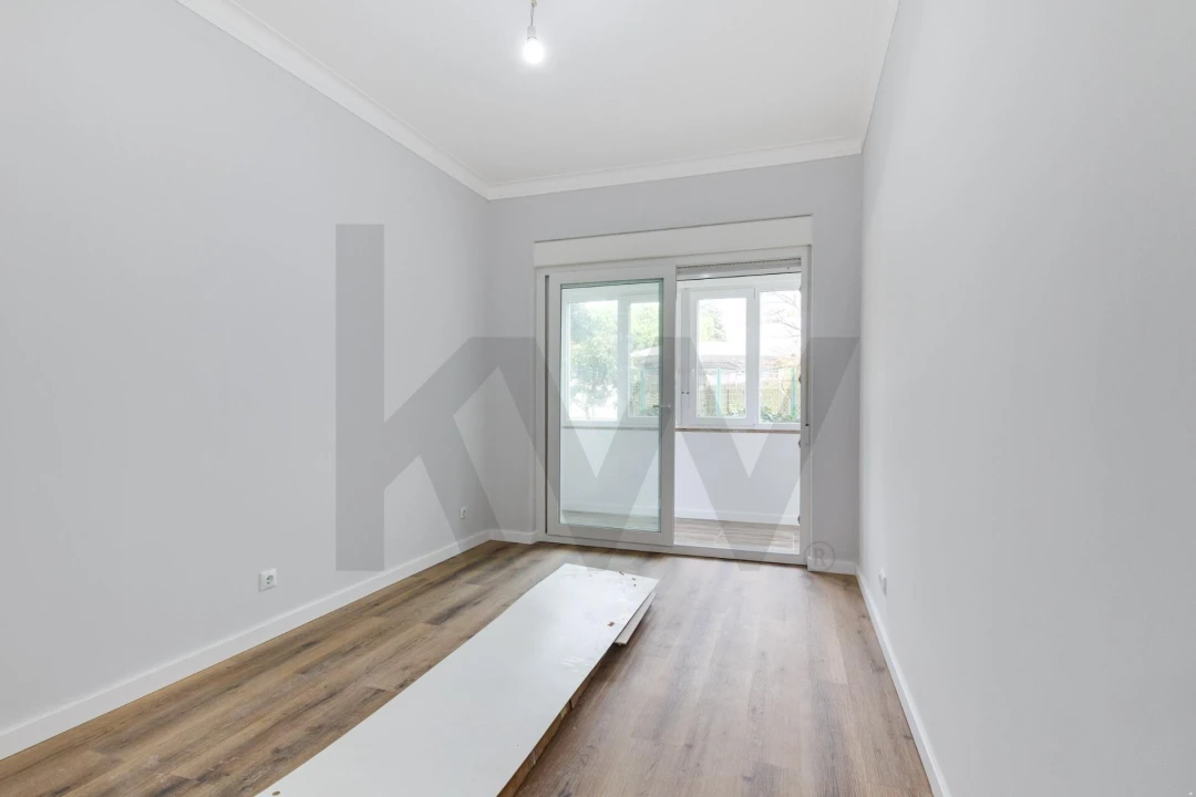 Apartamento T3 para Arrendamento em Algés, Linda-A-Velha e Cruz Quebrada-Dafundo Foto 15