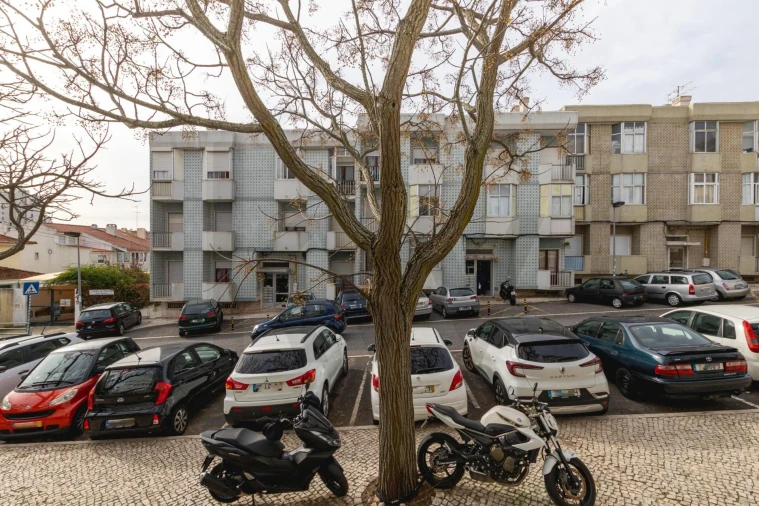 Apartamento T3 para Arrendamento em Algés, Linda-A-Velha e Cruz Quebrada-Dafundo Foto 31