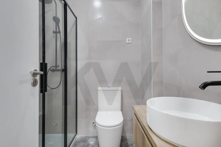 Apartamento T3 para Arrendamento em Algés, Linda-A-Velha e Cruz Quebrada-Dafundo Foto 13