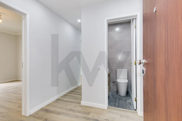 Apartamento T3 para Arrendamento em Algés, Linda-A-Velha e Cruz Quebrada-Dafundo