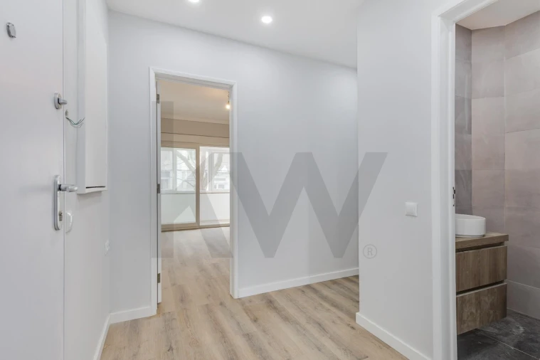 Apartamento T3 para Arrendamento em Algés, Linda-A-Velha e Cruz Quebrada-Dafundo Foto 2