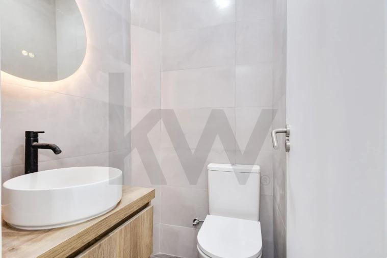 Apartamento T3 para Arrendamento em Algés, Linda-A-Velha e Cruz Quebrada-Dafundo Foto 20