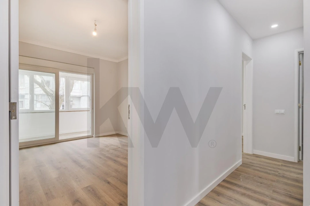 Apartamento T3 para Arrendamento em Algés, Linda-A-Velha e Cruz Quebrada-Dafundo Foto 3