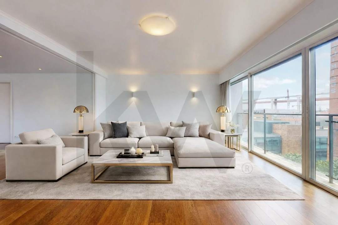 Apartamento T4 para Venda em Alcantara Foto 11