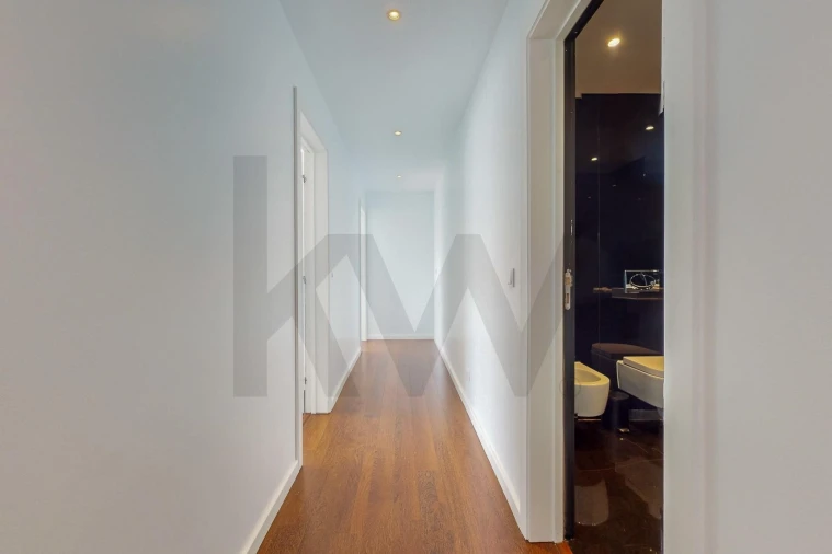 Apartamento T4 para Venda em Alcantara Foto 29