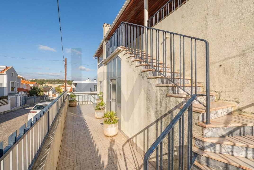 Moradia T6 para Venda em Alcabideche Foto 18