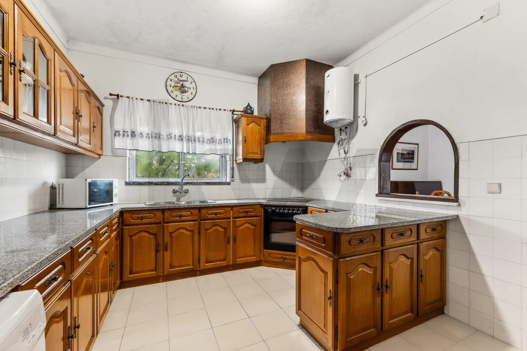 Moradia T6 para Venda em Alcabideche Foto 11