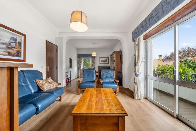 Moradia T6 para Venda em Alcabideche Foto 4