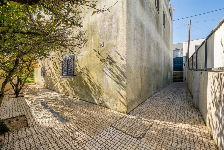 Moradia T6 para Venda em Alcabideche Foto 42