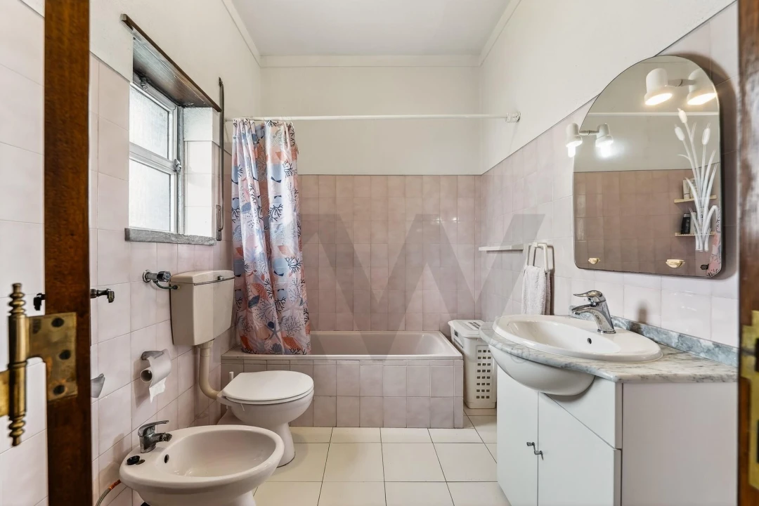 Moradia T6 para Venda em Alcabideche Foto 17