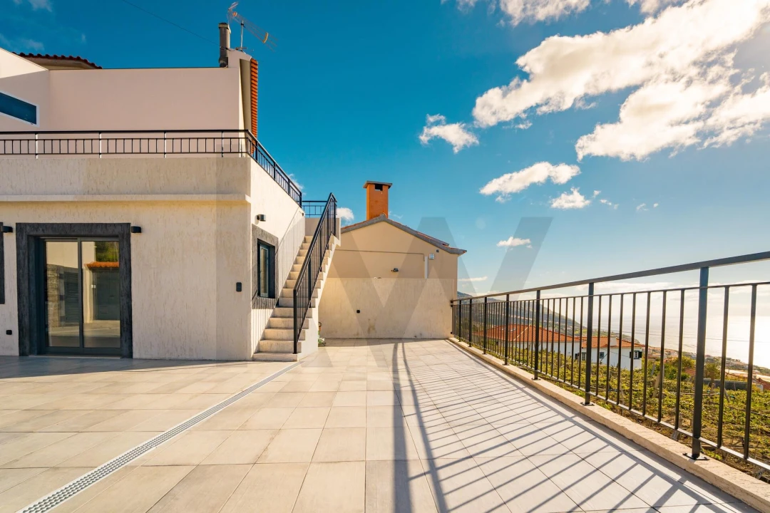 Moradia T2 para Venda em Estreito da Calheta Foto 43