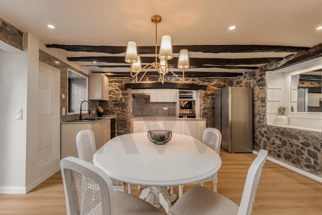 Moradia T2 para Venda em Estreito da Calheta Foto 4