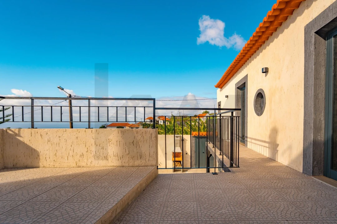 Moradia T2 para Venda em Estreito da Calheta Foto 19