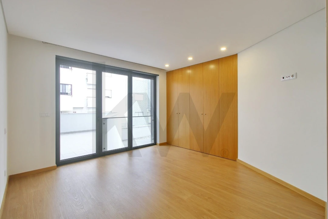 Apartamento T2 para Arrendamento em Requeixo, Nossa Senhora de Fátima e Nariz Foto 6