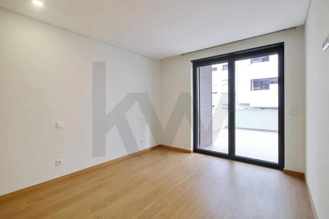 Apartamento T2 para Arrendamento em Requeixo, Nossa Senhora de Fátima e Nariz Foto 5