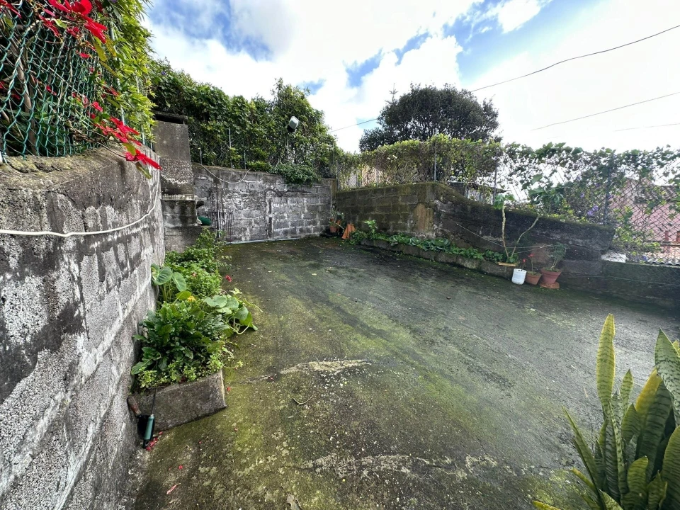 Moradia T2 para Venda em Fajã de Baixo Foto 9