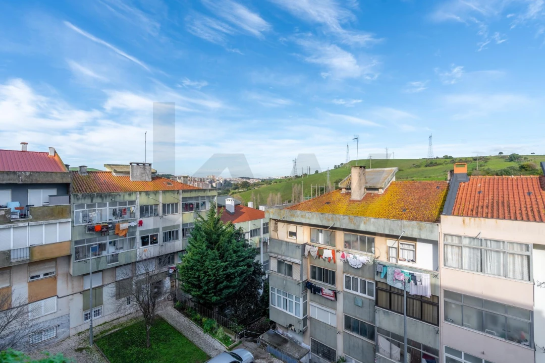 Apartamento T2 para Venda em Massamá e Monte Abraão Foto 26