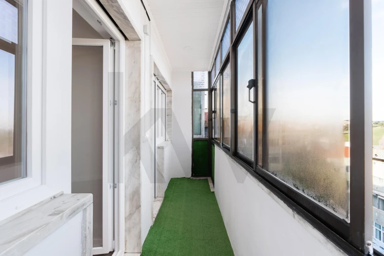 Apartamento T2 para Venda em Massamá e Monte Abraão Foto 18