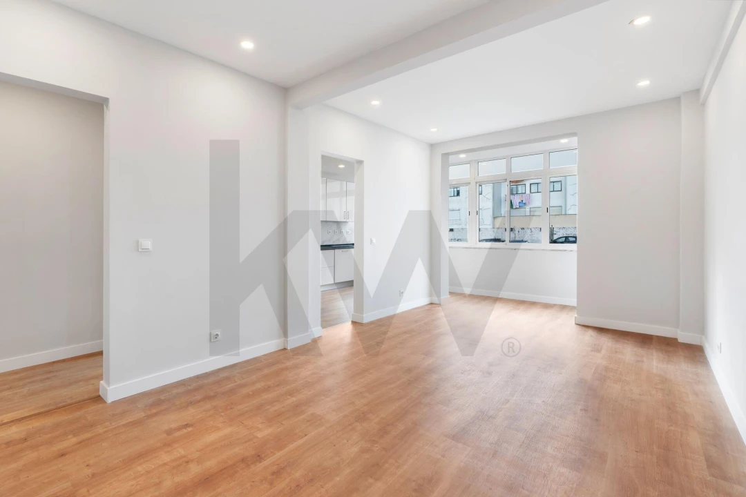 Apartamento T2 para Venda em Massamá e Monte Abraão Foto 10