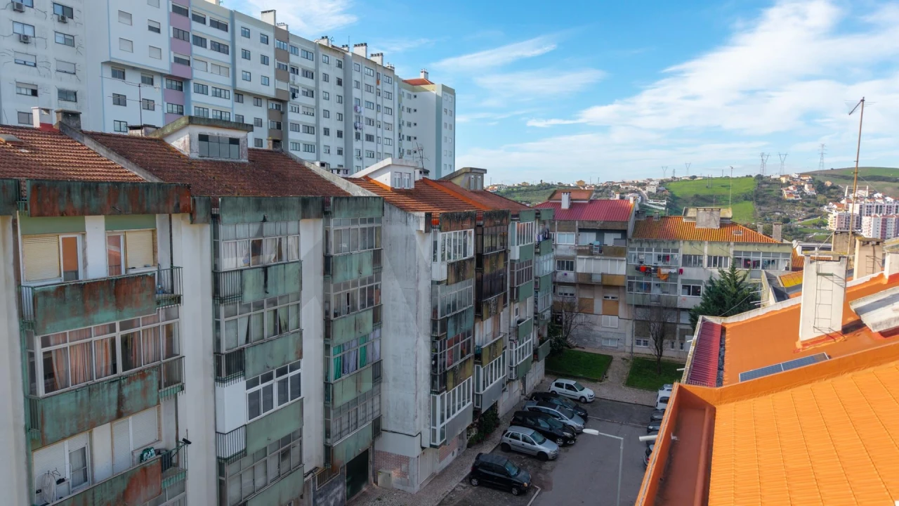 Apartamento T2 para Venda em Massamá e Monte Abraão Foto 22