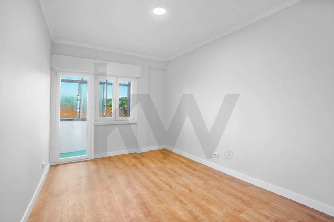 Apartamento T2 para Venda em Massamá e Monte Abraão Foto 20