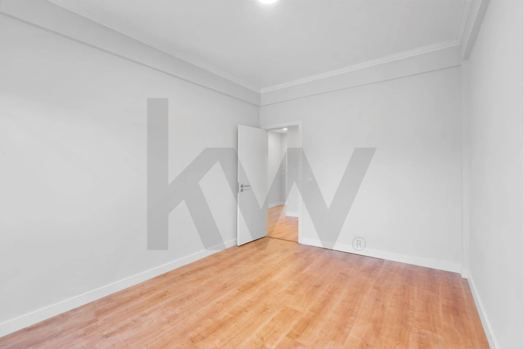 Apartamento T2 para Venda em Massamá e Monte Abraão Foto 21