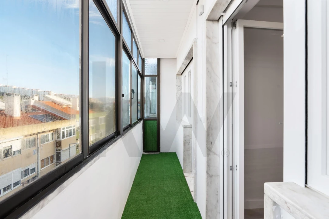 Apartamento T2 para Venda em Massamá e Monte Abraão Foto 19