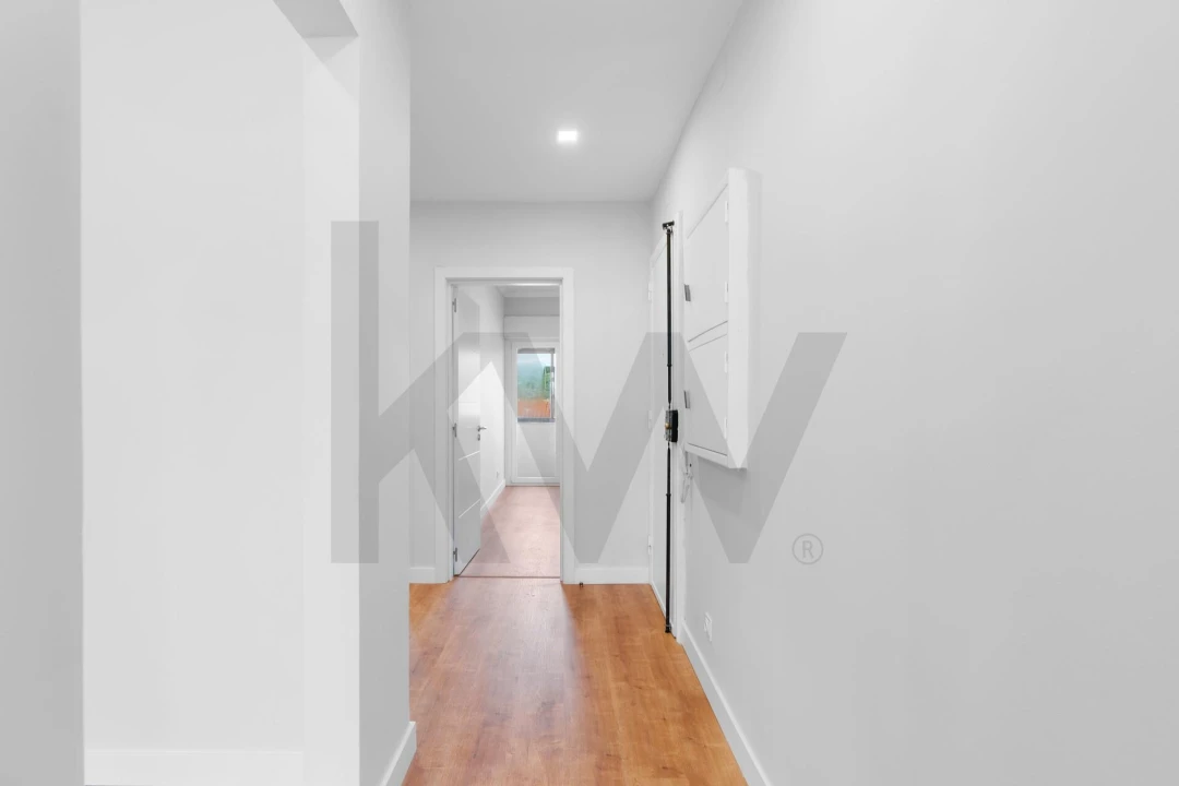 Apartamento T2 para Venda em Massamá e Monte Abraão Foto 11