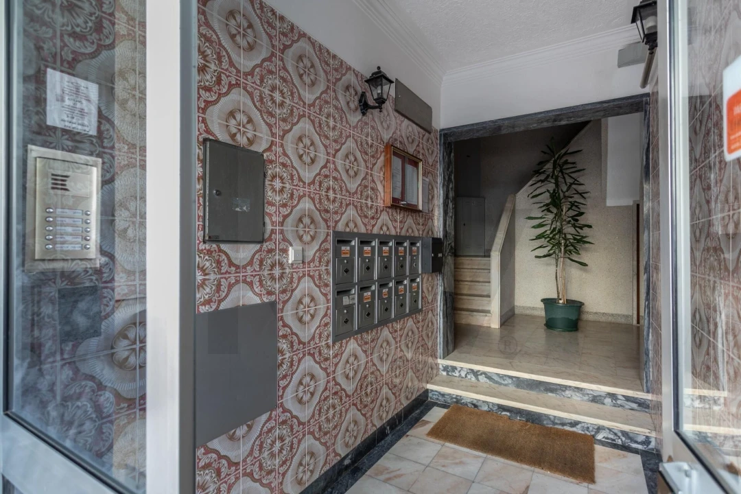 Apartamento T2 para Venda em Agualva e Mira-Sintra Foto 19