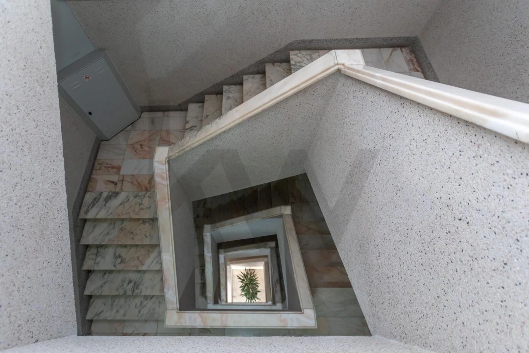 Apartamento T2 para Venda em Agualva e Mira-Sintra Foto 18