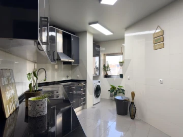Apartamento T3 para Venda em Requeixo, Nossa Senhora de Fátima e Nariz