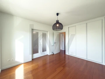 Apartamento T3 para Venda em Requeixo, Nossa Senhora de Fátima e Nariz