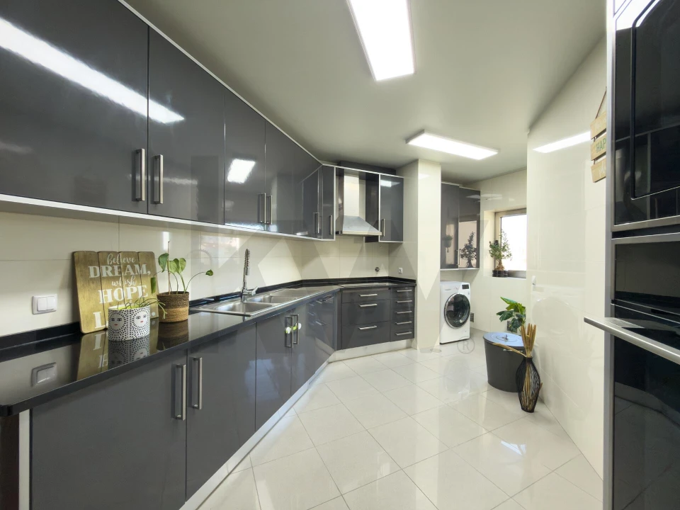 Apartamento T3 para Venda em Requeixo, Nossa Senhora de Fátima e Nariz Foto 3