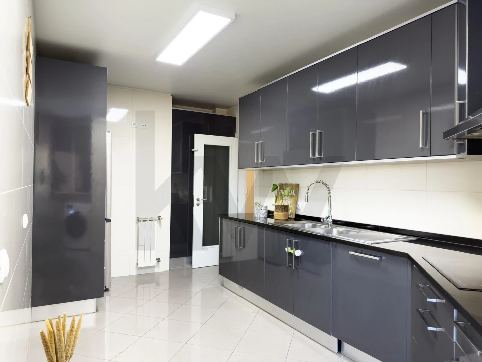 Apartamento T3 para Venda em Requeixo, Nossa Senhora de Fátima e Nariz Foto 11