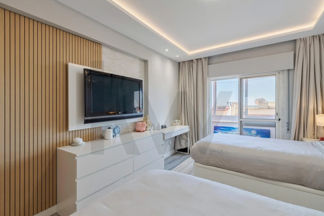 Apartamento T2 para Venda em Massamá e Monte Abraão Foto 20