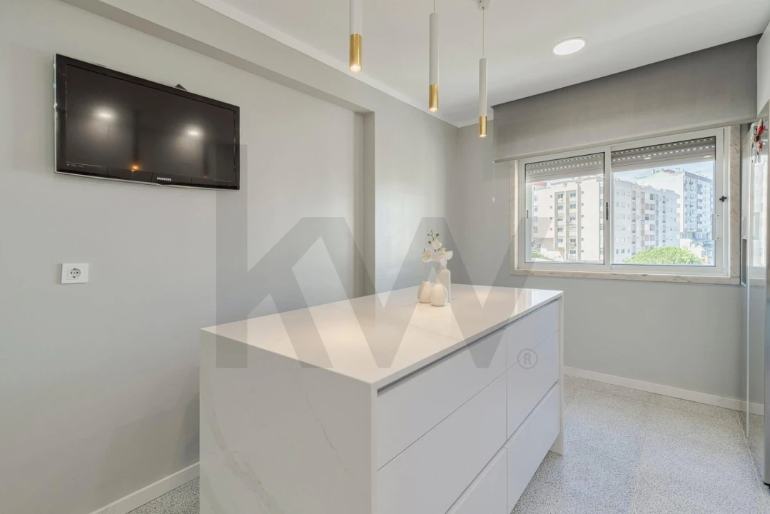 Apartamento T2 para Venda em Massamá e Monte Abraão Foto 10