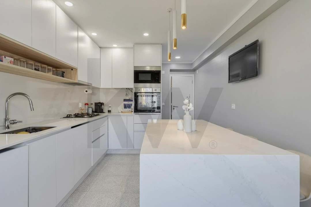 Apartamento T2 para Venda em Massamá e Monte Abraão Foto 12