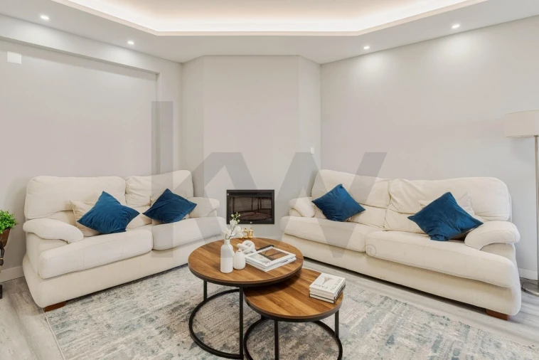 Apartamento T2 para Venda em Massamá e Monte Abraão Foto 3