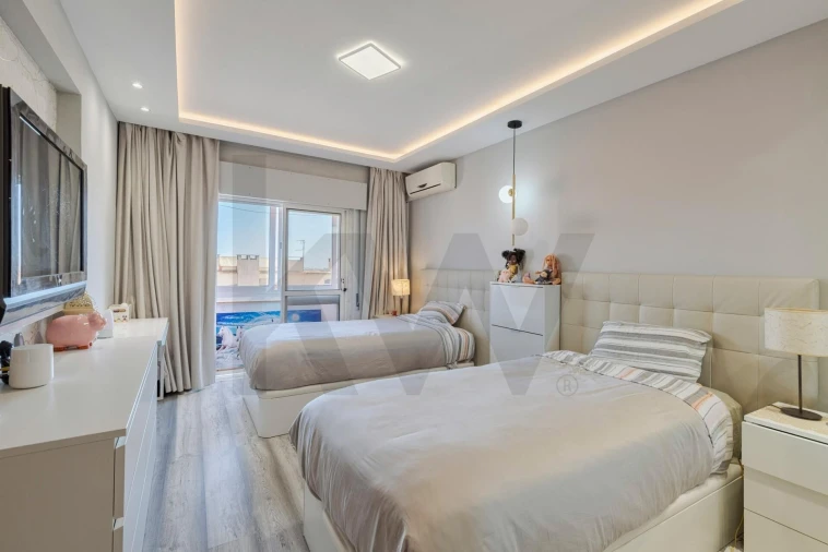 Apartamento T2 para Venda em Massamá e Monte Abraão Foto 19