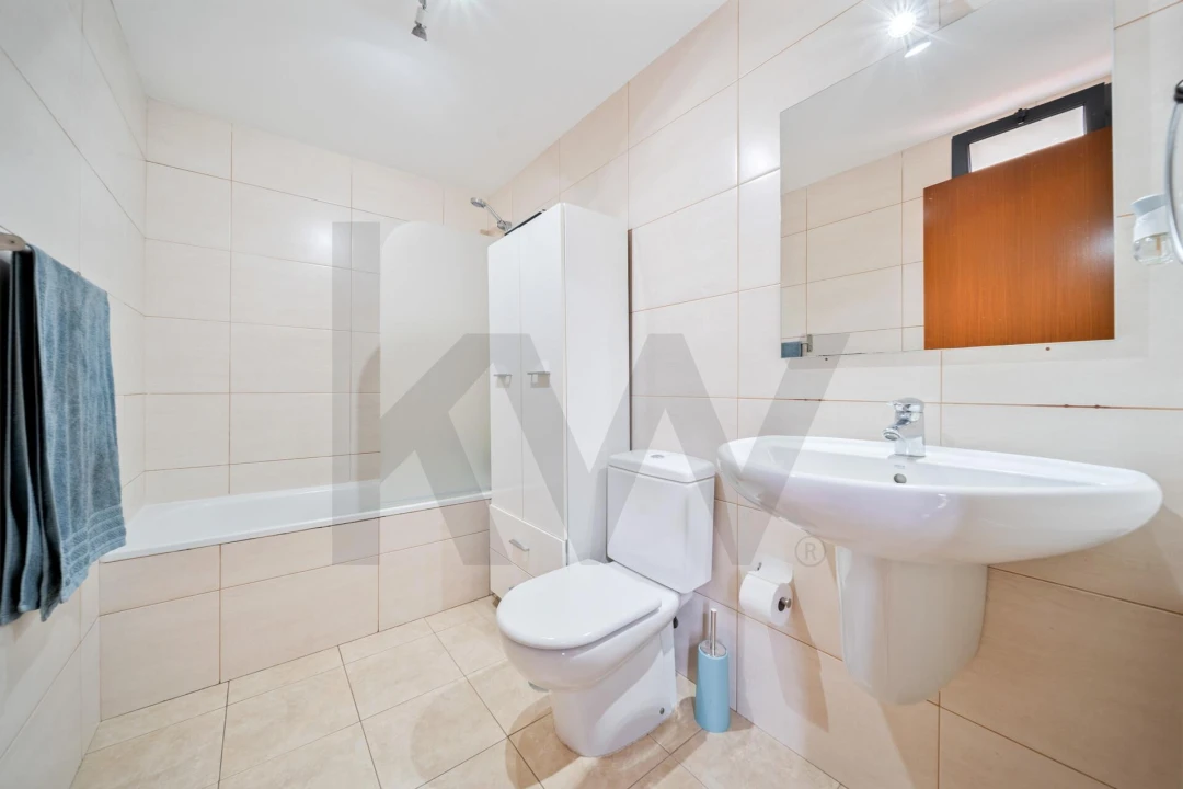 Apartamento T2 para Venda em Camara de Lobos Foto 29