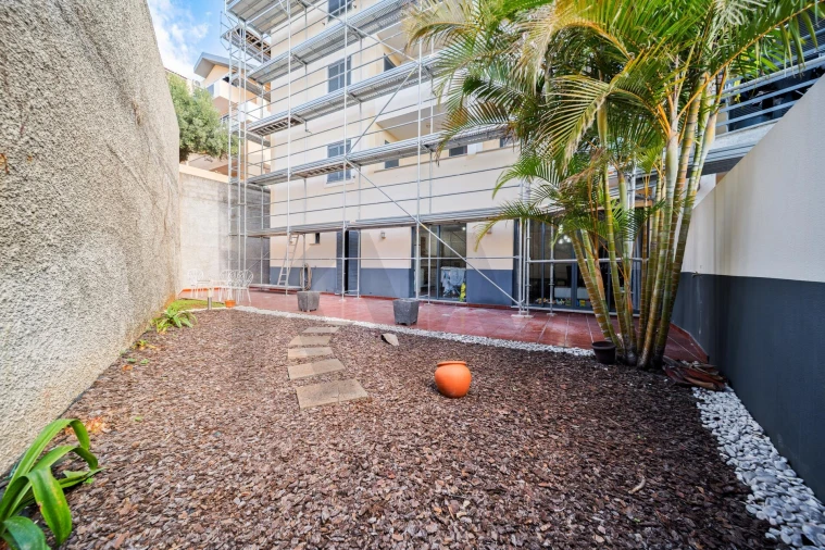 Apartamento T2 para Venda em Camara de Lobos Foto 37