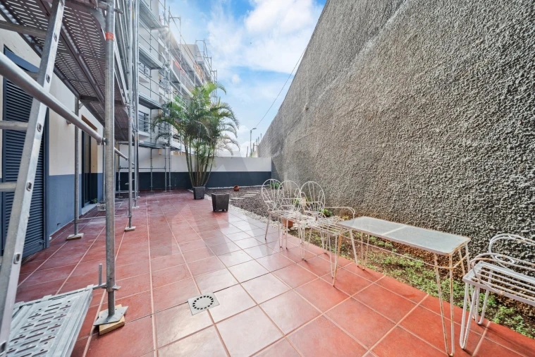 Apartamento T2 para Venda em Camara de Lobos Foto 39